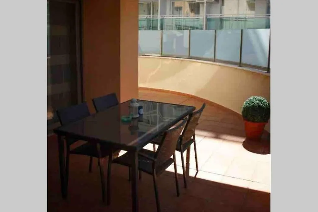Prime Location, Pool, Beach, Shops, All Nearby Apartment Benalmadena Spain